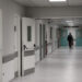 Σάλος από βίντεο με γιατρό που ζητάει «φακελάκι» από ασθενή πριν χειρουργηθεί – Γεωργιάδης: Θα απομακρυνθεί από το ΕΣΥ