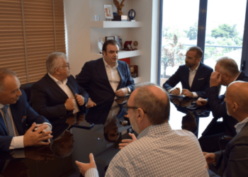 Πιερρακάκης από Πάτρα: Η ισχυρή πορεία της οικονομίας δεν έχει αξία αν δεν βελτιώνει την καθημερινότητα του πολίτη