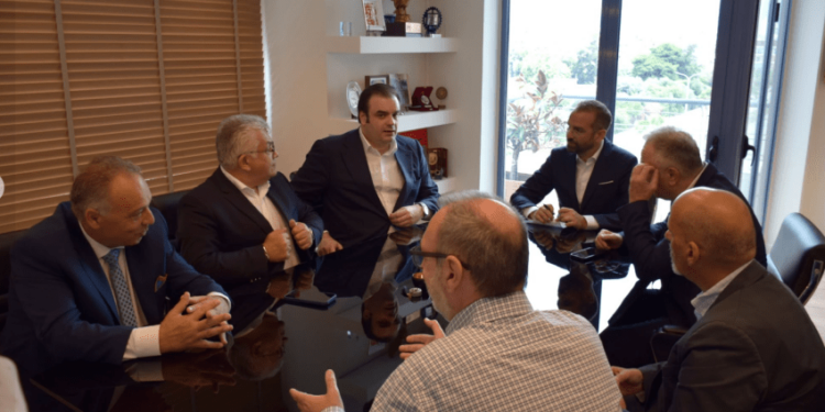 Πιερρακάκης από Πάτρα: Η ισχυρή πορεία της οικονομίας δεν έχει αξία αν δεν βελτιώνει την καθημερινότητα του πολίτη