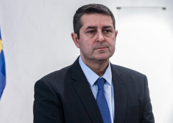 Ο Γιώργος Μυλωνάκης επέστρεψε σπίτι του – Πήρε εξιτήριο από το κέντρο αποκατάστασης μετά το εγκεφαλικό επεισόδιο