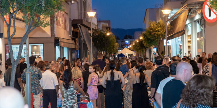 Βραδιά Εμπορίου στην Κάτω Αχαΐα: «Η πόλη ξυπνά… πάμε αγορά!»