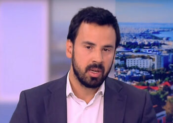 Ν. Ρωμανός για Α. Τσίπρα: «Πώς κουνάς τη σημαία της διαφάνειας όταν έχεις μηδενική διαφάνεια;»
