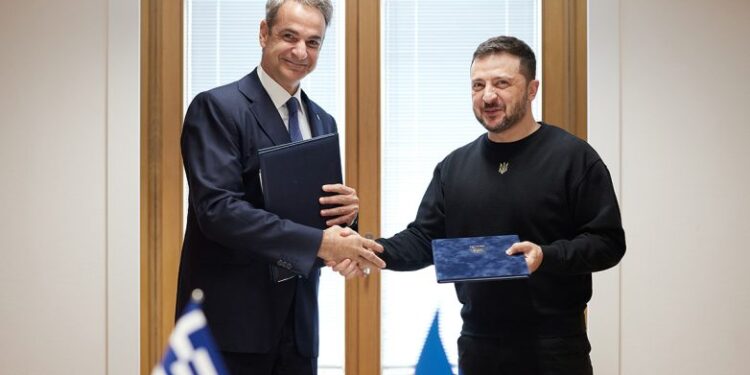 Μηνύματα στήριξης από Ελλάδα και Κύπρο για την 35η επέτειο Ανεξαρτησίας της Ουκρανίας