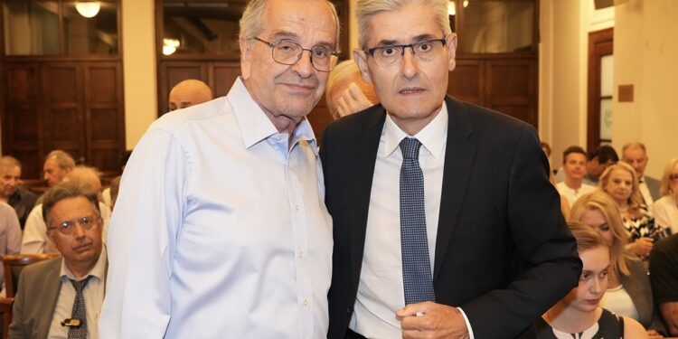 Πσιτ! Ο Άγγελος Τσιγκρής στο πλευρό του Αντώνη Σαμαρά